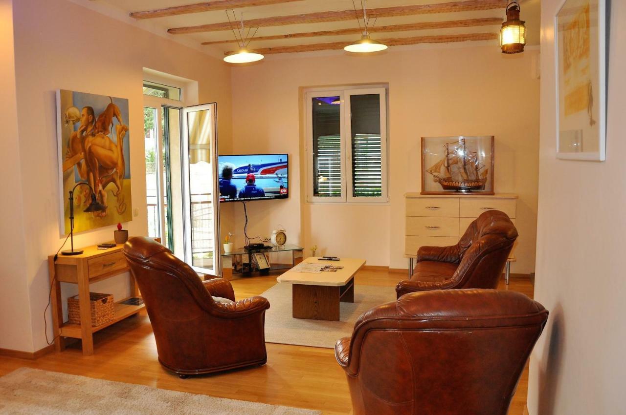 Marta Sea Residence สปลิท ภายนอก รูปภาพ