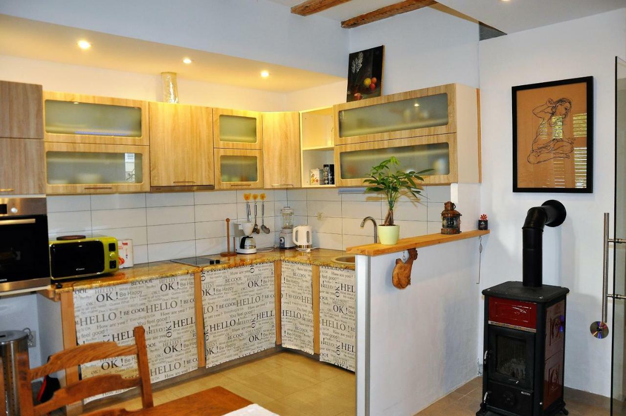 Marta Sea Residence สปลิท ภายนอก รูปภาพ